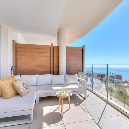 Charming With Ocean View Daire Fuengirola